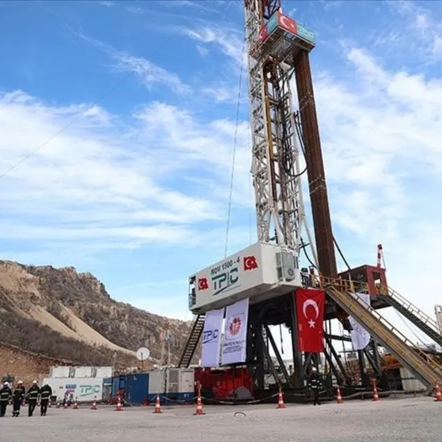 Yurt dışında petrol aranacak