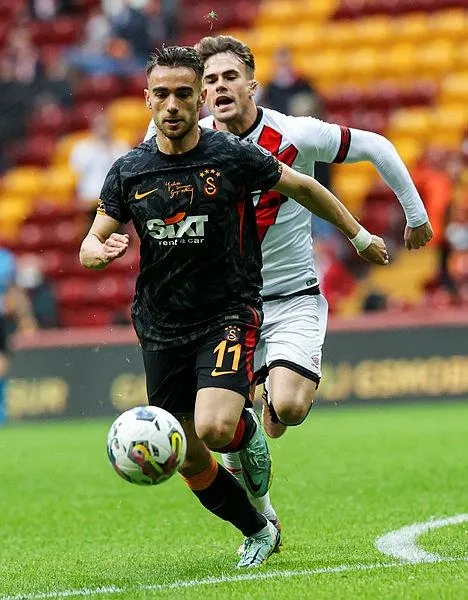 sozlesme-krizi-galatasaray-yunus-akgun-ile-maas-konusunda-anlasti-ama-1670202014388.jpeg Sözleşme krizi! Galatasaray Yunus Akgün ile maaş konusunda anlaştı ama...-3