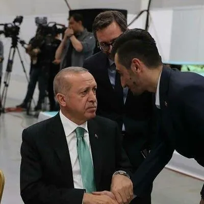 halka-tepeden-bakanlara-ahlakiyla-ders-veren-yusuf-ozogul-ak-parti-genel-merkez-genclik-kollarinda-gorevlendirildi-1617830125595.jpeg Halka tepeden bakanlara ahlakıyla ders veren Yusuf Özoğul, AK Parti Genel Merkez Gençlik Kolları’nda görevlendirildi-3