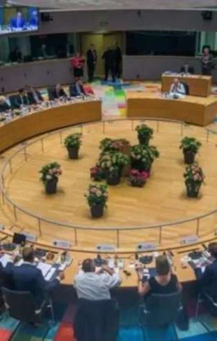 Son dakika: AB Konseyi Başkanı Michel karantinaya alındı! AB liderler zirvesi ertelendi