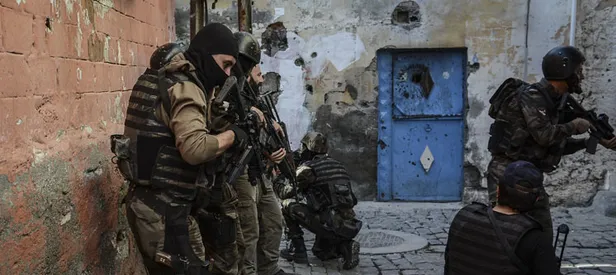 Suikast için sınırı geçen teröristler yakalandı