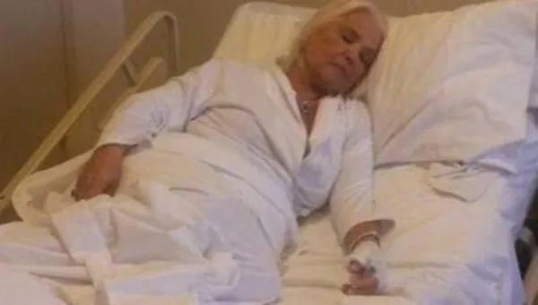 Son dakika: Gönül Yazar'dan kötü haber! Amerika'da hastaneye kaldırıldı-1