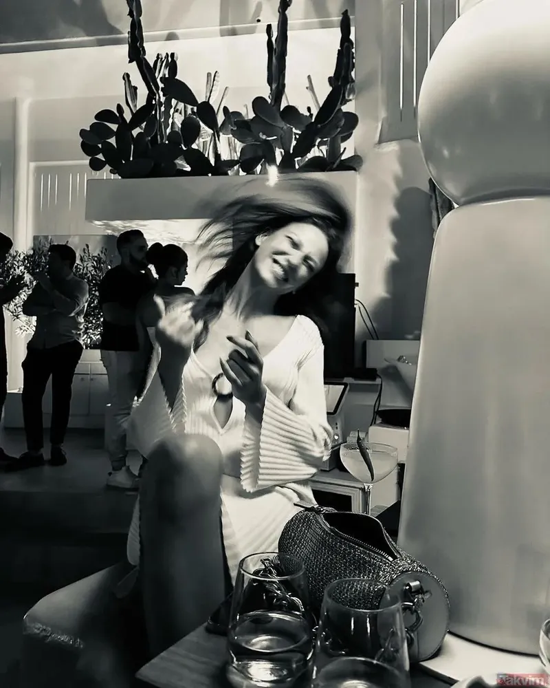 60 bin dolarlık iade: Annesi ültimatom verdi! Sosyetik iş insanı sevgilisine aldığı hediyeyi parayla geri aldı: Meğer o fenomen isim…-6