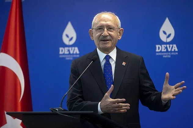 CHP lideri Kılıçdaroğlu'nun "Erdoğan Katar Emiri Temim'in önünde eğildi" yalanına AK Parti'den görüntülü yanıt!