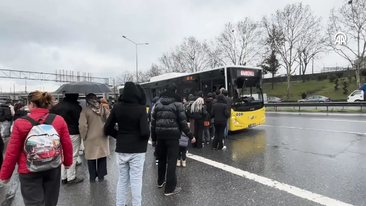 İBB'nin "viyadük düzenleme çalışması" İstanbulluları mağdur etti