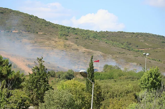 Tuzla Piyade Okulu'nda korkutan yangın