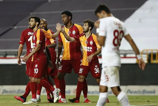 Galatasaray son dakikada gelen golle yıkıldı! Bir Cimbom klasiği-2