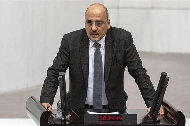 Son dakika: Eski HDP'li İstanbul Bağımsız Milletvekili Ahmet Şık’ın dokunulmazlığının kaldırılması talep edildi