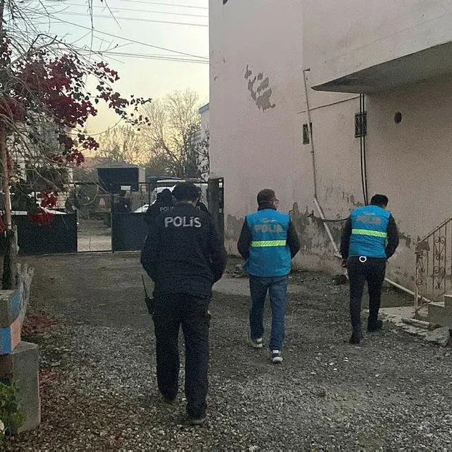 Mersin’de tefecilere baskın