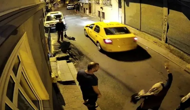 muge-anli-gundeme-getirmisti-sislide-bosanma-asamasindaki-esini-zorla-kaciran-zorba-yakalandi-1631205394175.jpeg Müge Anlı gündeme getirmişti! Şişli’de boşanma aşamasındaki eşini zorla kaçıran zorba yakalandı!-3