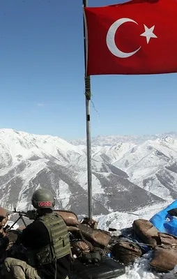 Mehmetçik Kaletepe'de destan yazıyor