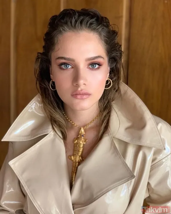 Kara Tahta’nın Irmak’ı Miray Daner’in annesi güzelliğiyle kızını solladı! Seda Sayan’ın müstakbel dünürüne bakın gören dilini ısırdı - 2