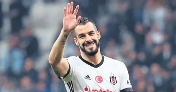 Negredo futbolu bıraktı!