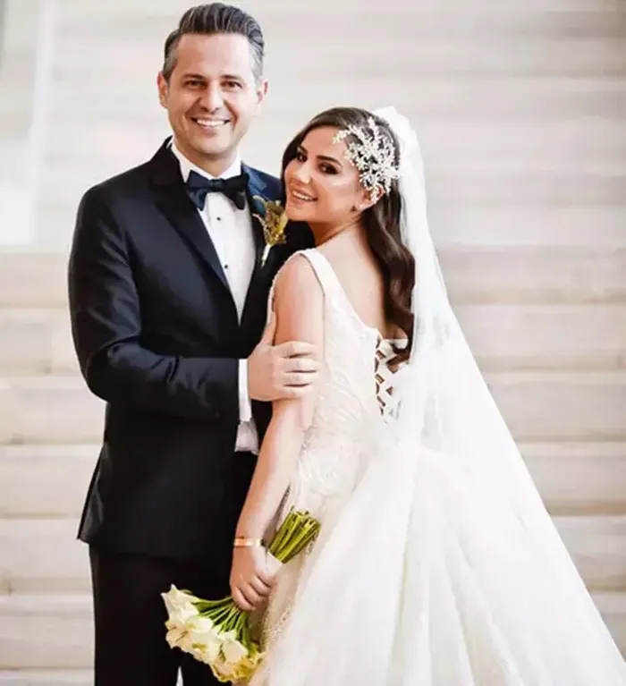 merve-ozbey-dogum-kilolarina-boyle-veda-etti-35lik-sarkicinin-tek-kelimelik-sirri-2-cocuk-sonrasi-1703794580731.jpeg 35'lik şarkıcının tek kelimelik sırrı! Merve Özbey doğum kilolarına böyle veda etti! 2 çocuk sonrası...-4