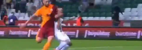 Galatasaraylı Alpaslan Öztürk deparı attı eşi Ebru Şancı'yı kıskandırdı 'benim peşimden böyle koşmadın'-5