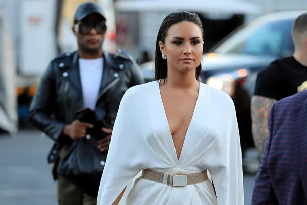 Şarkıcı Demi Lovato hastaneye kaldırıldı-3