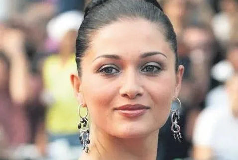 Tiyatro ’er meydanı’