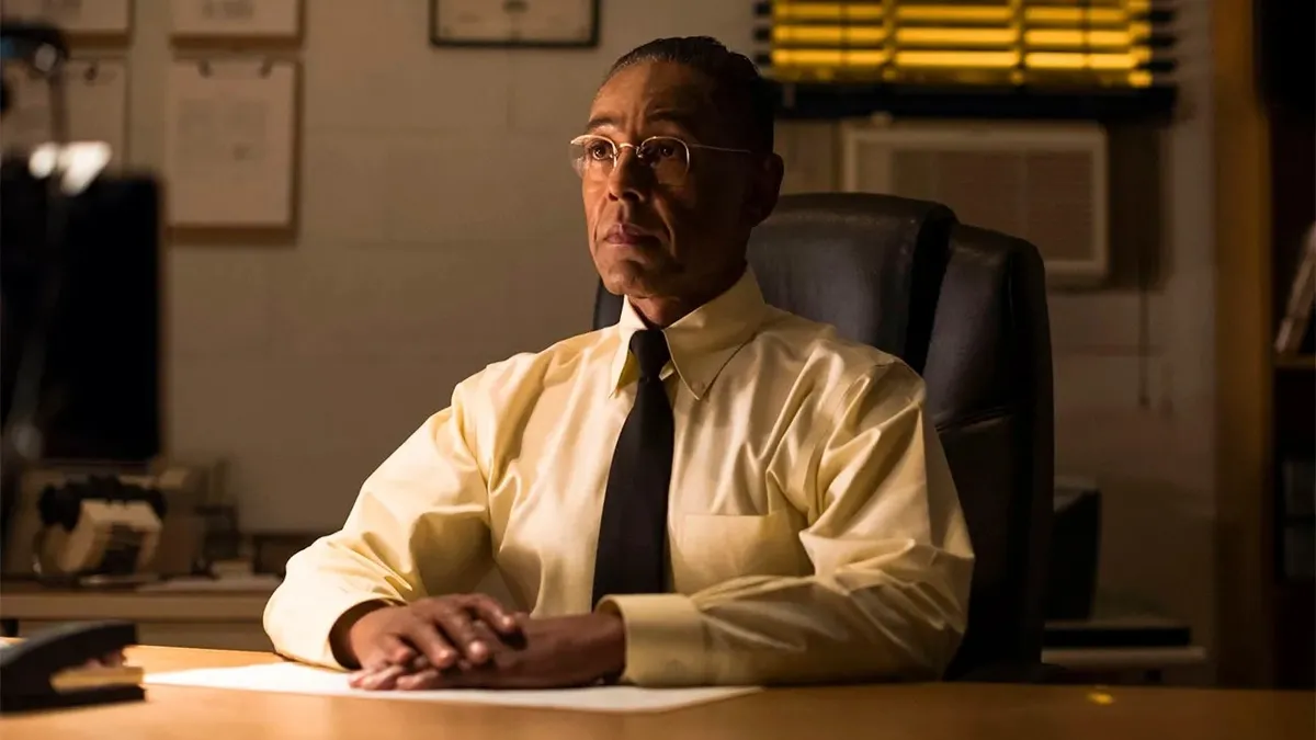 Breaking Bad’in Gus Fring’i müslüman mı oldu? Giancarlo Esposito camide namaz kıldı