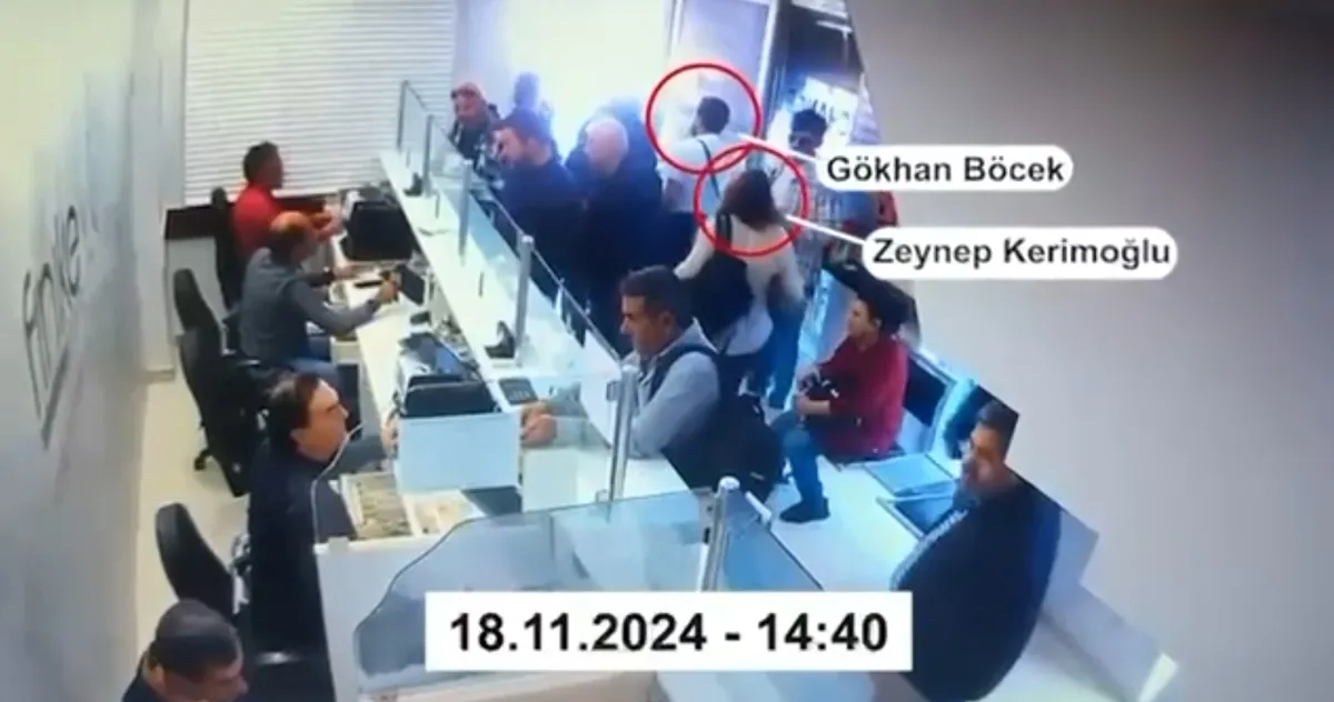 bocek-ailesinin-vurgun-hesaplarina-blokaj-finike-dovizde-silinen-yeni-kayitlar-da-dosyada-zorla-alinan-paralar-1778051849149.jpg Böcek ailesinin vurgun hesaplarına blokaj! Finike Döviz’de silinen yeni kayıtlar da dosyada | Zorla alınan paralar valizde | Gökhan'ın eşleri arasında para çemberi-1