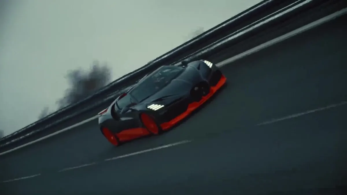 Bugatti Mistral dünya hız rekorunu kırdı!