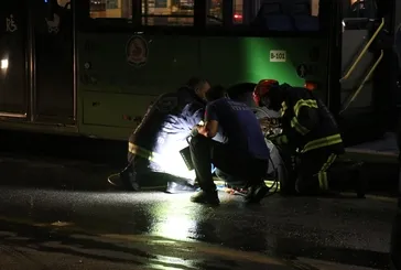 Denizli’de yağmurda devrilen 3 tekerlekli bisikletin sürücüsü halk otobüsünün altında can verdi