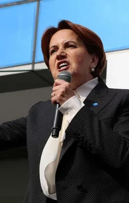 Akşener savcı karşısında çark etti