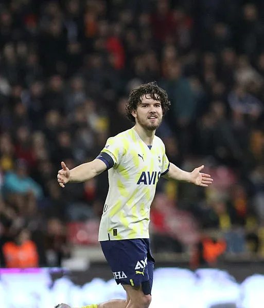 FENERBAHÇE TRANSFER HABERLERİ | Fenerbahçe'de ayrılık! Rekor bonservisle gidiyor - 21