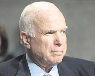 John McCain öldü