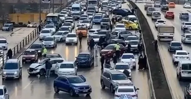 Ankara’da feci kaza! Yenimahalle ilçesinde 26 araç birbirine girdi: Yaralılar var