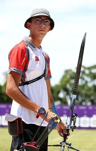 Mete Gazoz’un anneannesi Zarife Tahmaz hayatını kaybetti