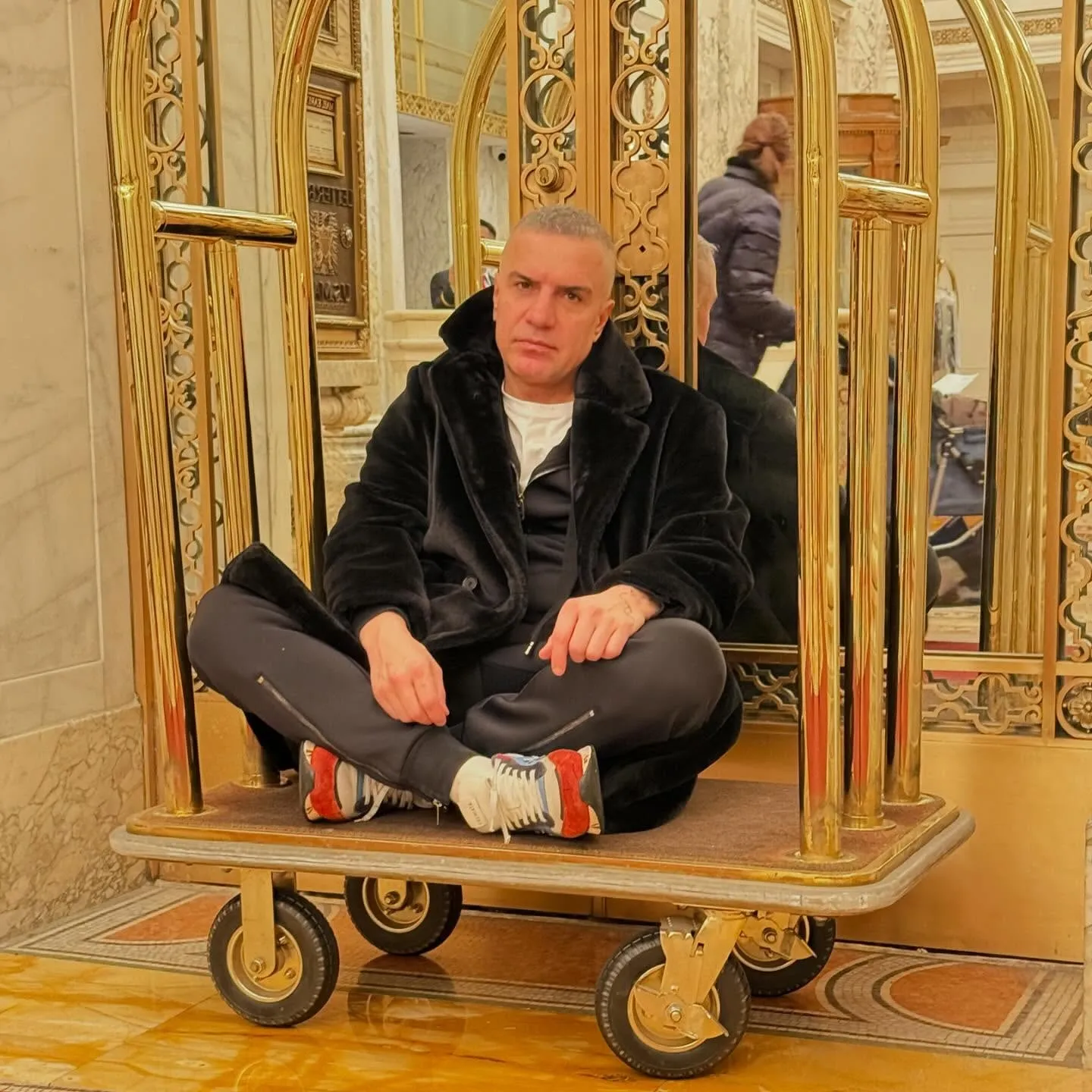 Berdan Mardini'den evlilik itirafı! “Kendisi benim eşim zaten” 15 yaş küçük sevgilisiyle meğer... - 7