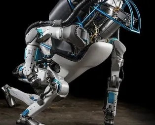 Atlas Robot bomba gibi geliyor!