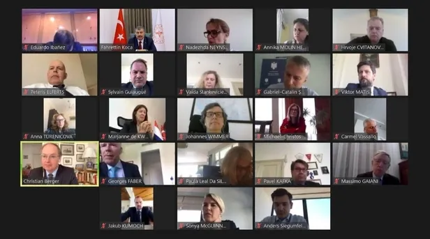 son-dakika-saglik-bakani-koca-son-bir-ayda-koronavirusten-olenlerin-yas-ortalamasini-acikladi-1591371299066.jpeg Son dakika: Sağlık Bakanı Koca koronavirüsten ölenlerin yaş ortalamasını açıkladı-4