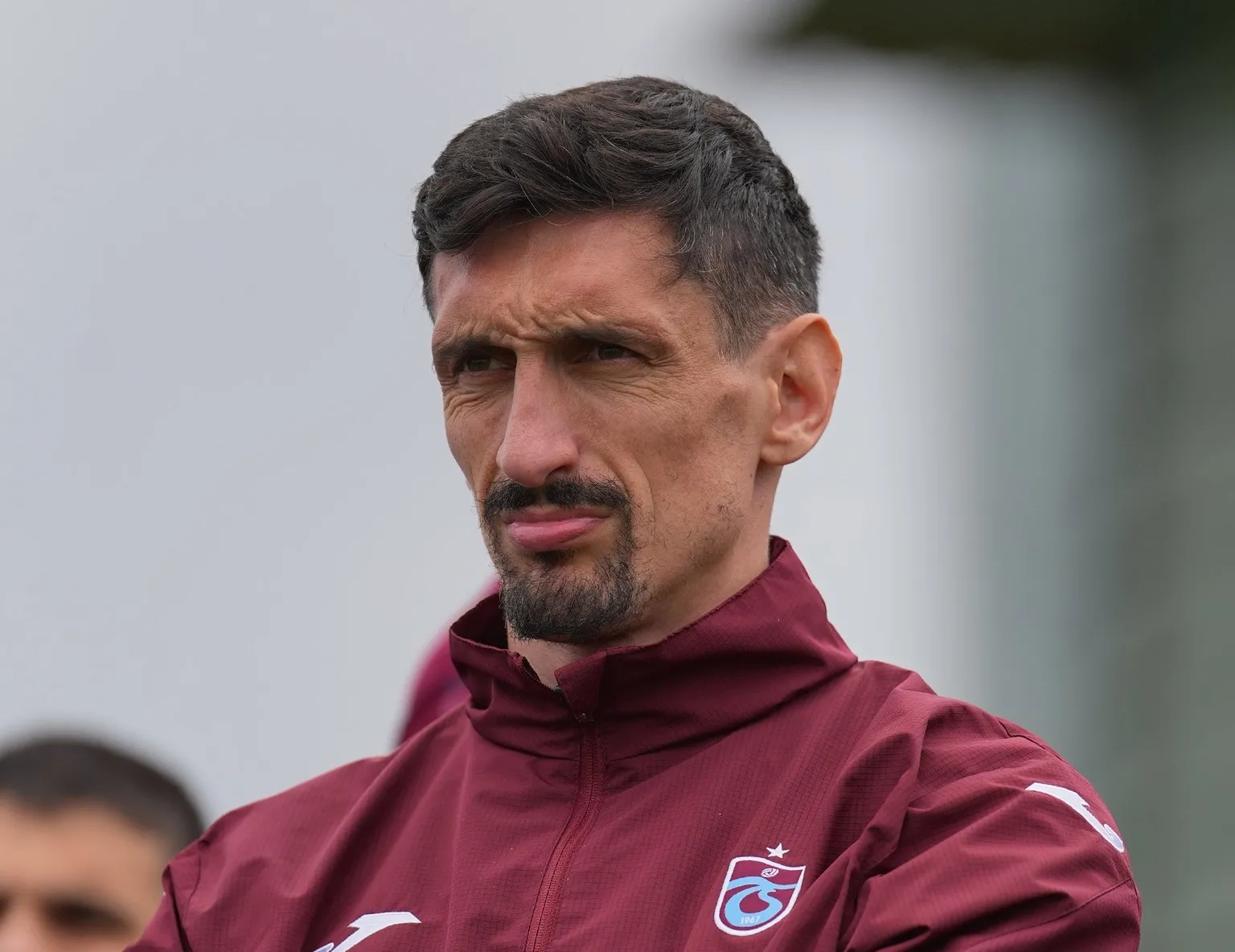 Trabzonspor’da stoper krizi: Savic ve Batagov sakatlandı formül arayışı başladı