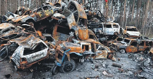 Rusya Ukrayna'yı bombaladı! Geriye ise koca bir enkaz bıraktı