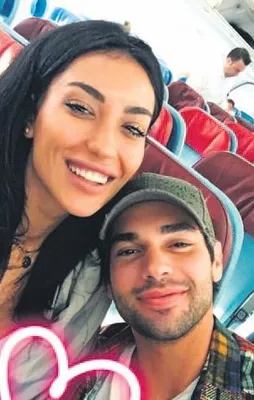 Aşkın şehrine uçtular