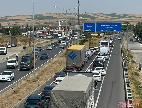 İstanbul'a akın var... Tatilciler dönüş yolunda | TRAFİK YOL DURUMU - 5