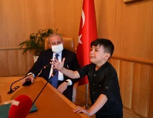 Minik Eymen hem ağladı hem ağlattı!