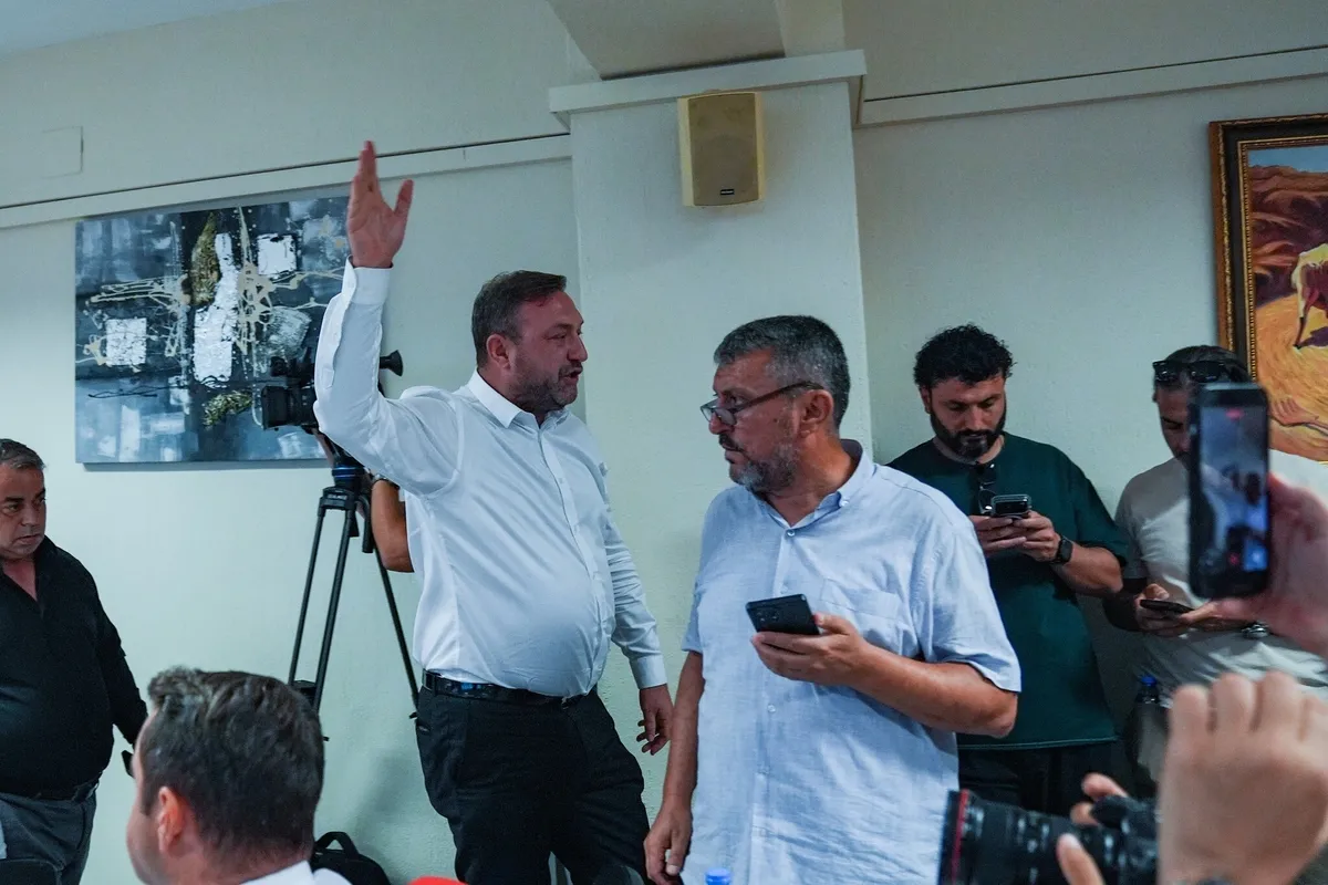 Menderes’te seçim bitti gerilim dinmedi! CHP ile Yeni Parti birbirine girdi: “Ahlaksızın daniskasısın”-5