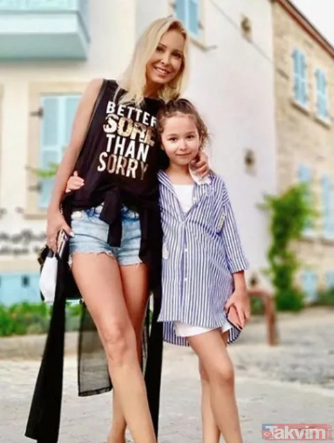 Uğur Pektaş’ın gözlerden uzak büyüttüğü oğlu annesi Gamze Özçelik’in kopyası! 3 yıl aynı yastığa baş koymuşlardı! Meğer Arka Sokaklar’ın... - 12