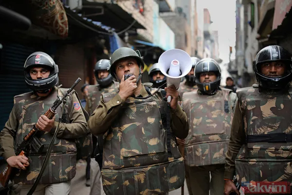 Hindistan'da camileri yakıp müslümanlara eziyet ettiler - 37