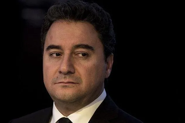 Karanlık dosya açıldı... Ali Babacan 15 Temmuz 2016'da darbenin yönetildiği ülkede çıktı