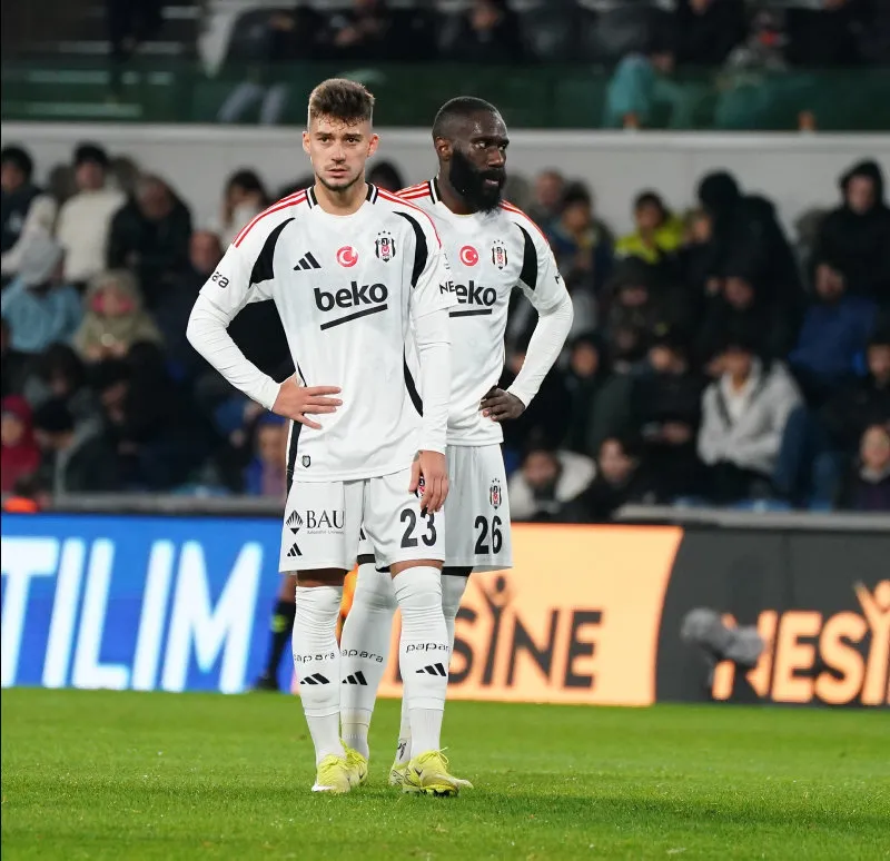 Spor yazarları Başakşehir - Beşiktaş maçını değerlendirdi! "Bu karara gülünür" - 10