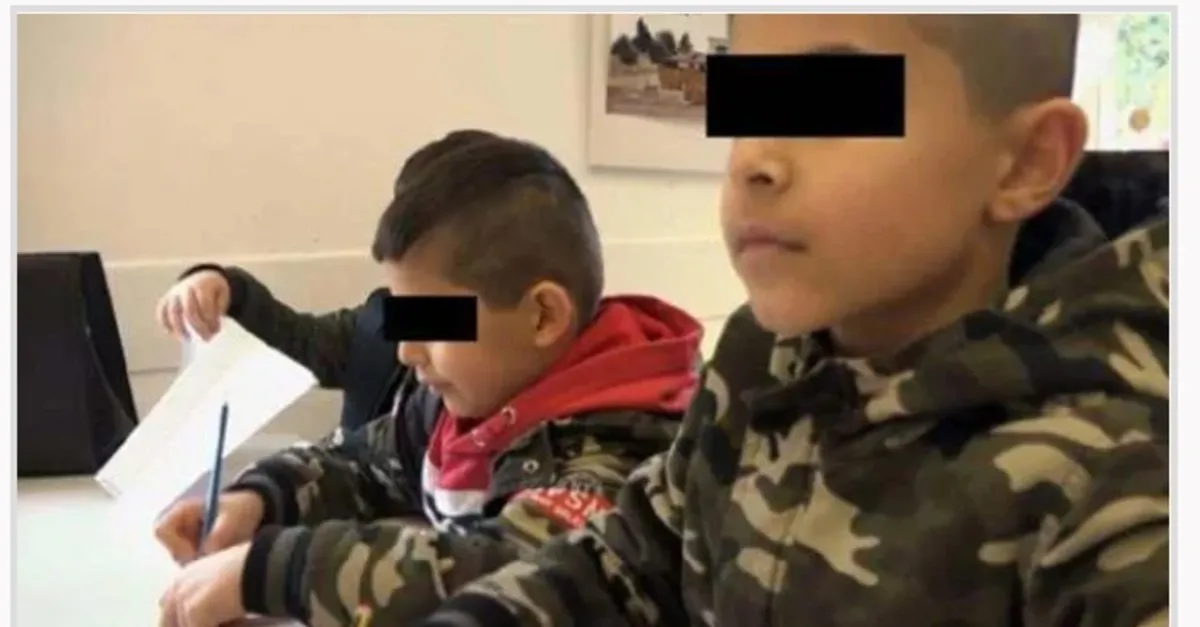 Almanya Dan Skandal Belgesel Hem Topraklarimizi Kurt Bolgesi Gosterdiler Hem De Ilkokul Cagindaki Cocuklara Pkk Kiyafeti Giydirip Takvim