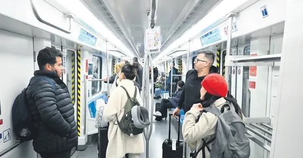 1 günde 33 bin yolcu! Gayrettepe-İstanbul Havalimanı Metro Hattı 4 Ekim'de yolcu taşıma rekoru kırdı