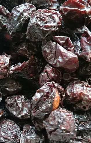 Kuru erik yiyin kabızlığı yenin