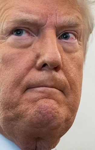 SON DAKİKA: Kasım Süleymani suikasti nedeniyle Trump hakkında yakalama kararı! Irak dünyaya duyurdu