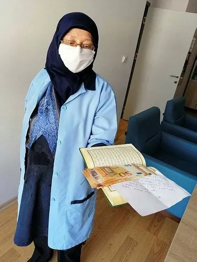 Son dakika: Kütahya'da yürekleri ısıtan olay: Karantina için odalarında kaldığı öğrenciler için 400 Euro bırakmış-1