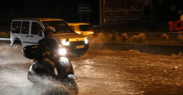 Samsun’u sağanak vurdu, hayat felç oldu