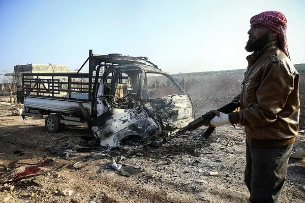 PYD/PKK Afrin'den Azez'deki sivilleri füzeyle vurdu-2